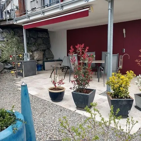 Schauss Apartman *